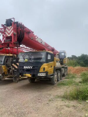 Truck crane December 2020 Sany 400T, excellent condition, working time 5,000 hours, mileage 10,000 kilometers